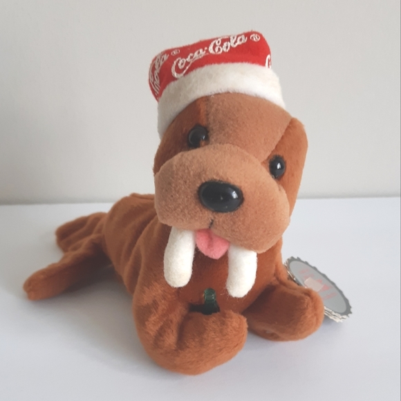 2 Coca-Cola bean bag plush animals - reindeer and walrus - Picture 6 of 14